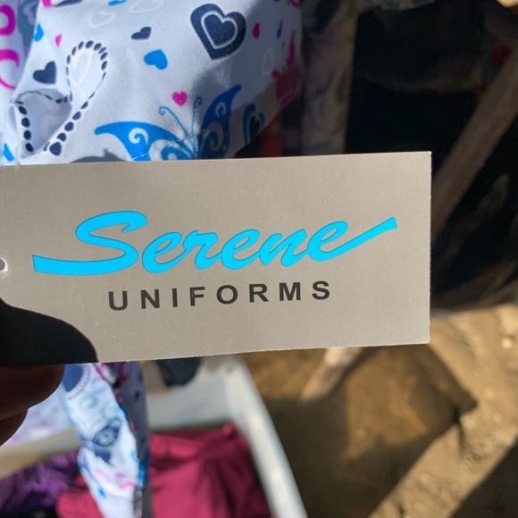 Scrub Top - Picture 3 of 4